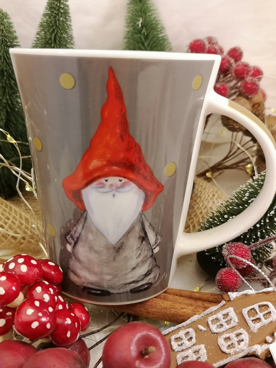 kaffe och temugg med jultomte