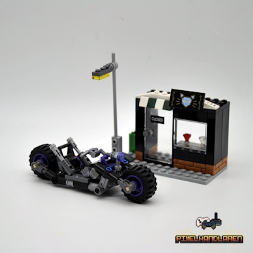 Catwoman Catcycle Chase (70902) - LEGO The Batman Movie