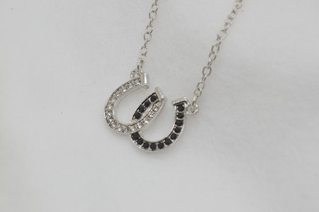 Halsband "Filicia"