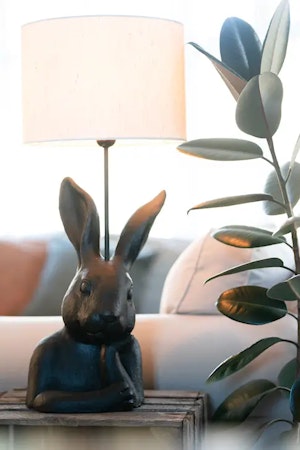 Lampfot Kanin Svart Poly