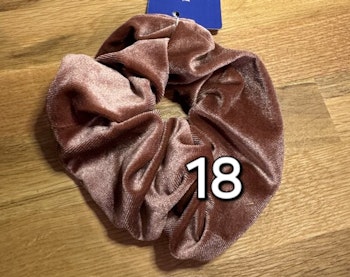 Beige Fløyel nr 18