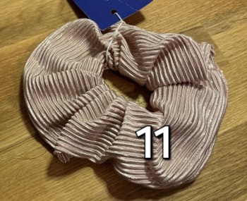 Beige krepp sateng nr 11
