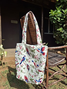 Vårfugl hvit totebag