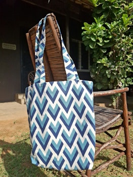 Ayra totebag