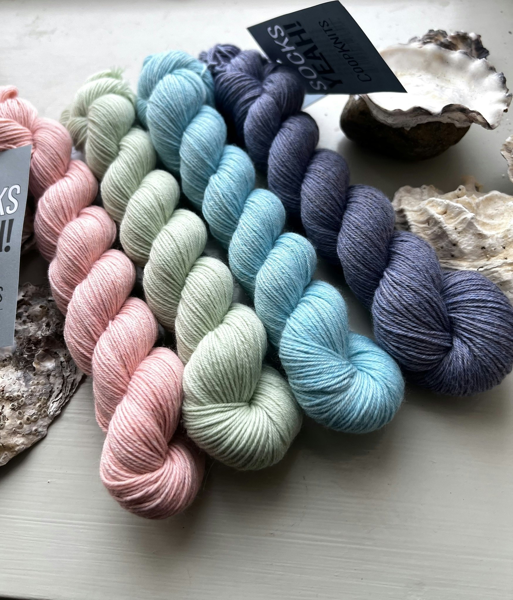 Kit, handfärgat garn