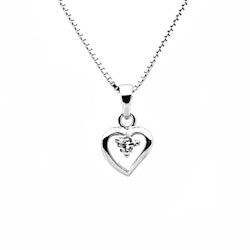 Doppresent flicka  - Silverhalsband hjärta