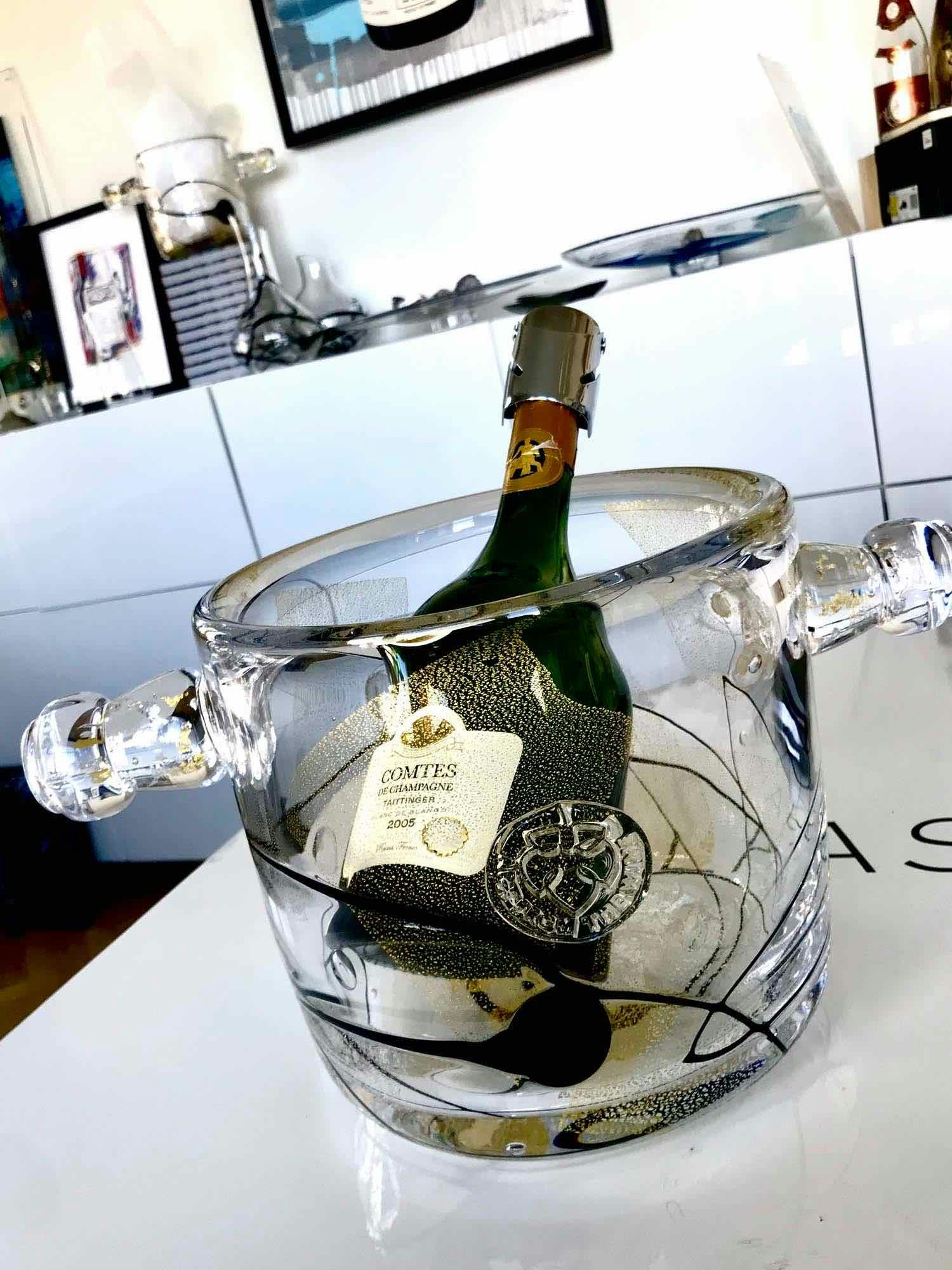 CHAMPAGNE BUCKET / SCULPTURE