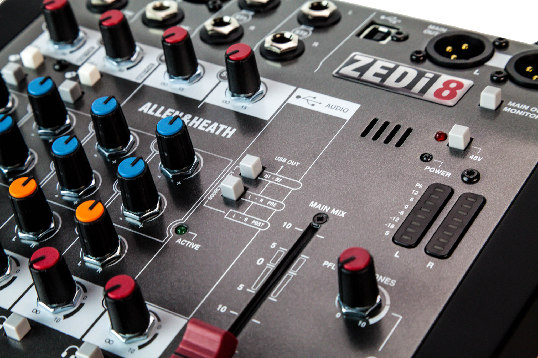A&H ZEDi-8 Hybrid kompakt mixer, USB interface