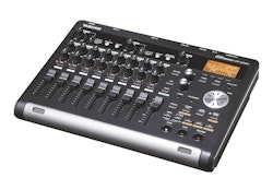 Tascam DP-03SD 8-track digital Portastudio användande av SD
