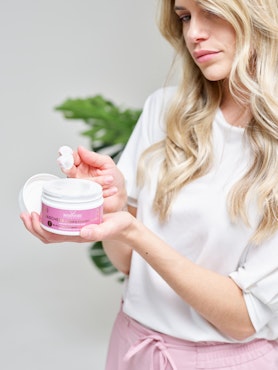 Hazelnut Elasticising Mask for Wavy Hair