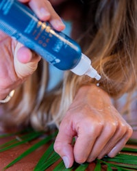 SOS-Serien Two-phase Reconstructing Conditioner with Rice Proteins