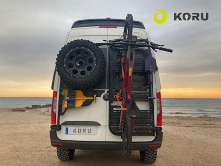 Vertikal cykelhållare för 1 cykel (Koru Solutions)
