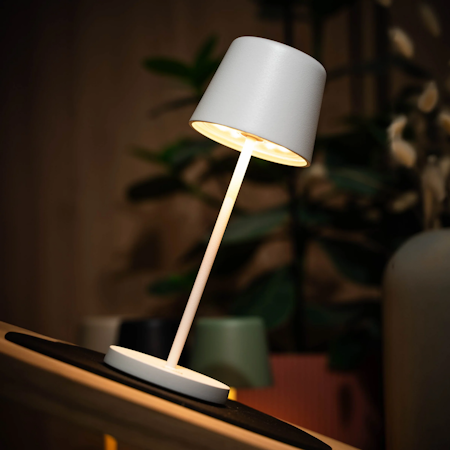 Magnetisk lampa MONACO WHITE inklusive bordstablett