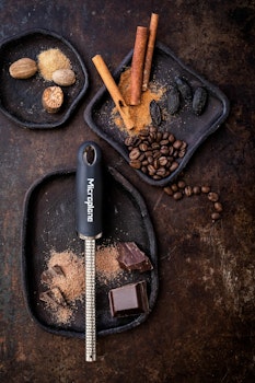 Microplane Premium Classic Krydd riv järn, Svart