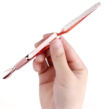 Werkzeuge für die Nagelhaut