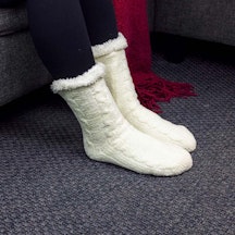 Gefütterte Socken mit Anti-Rutsch-Schutz (Weiß)