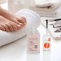 Nagelhärter für rissige Nägel