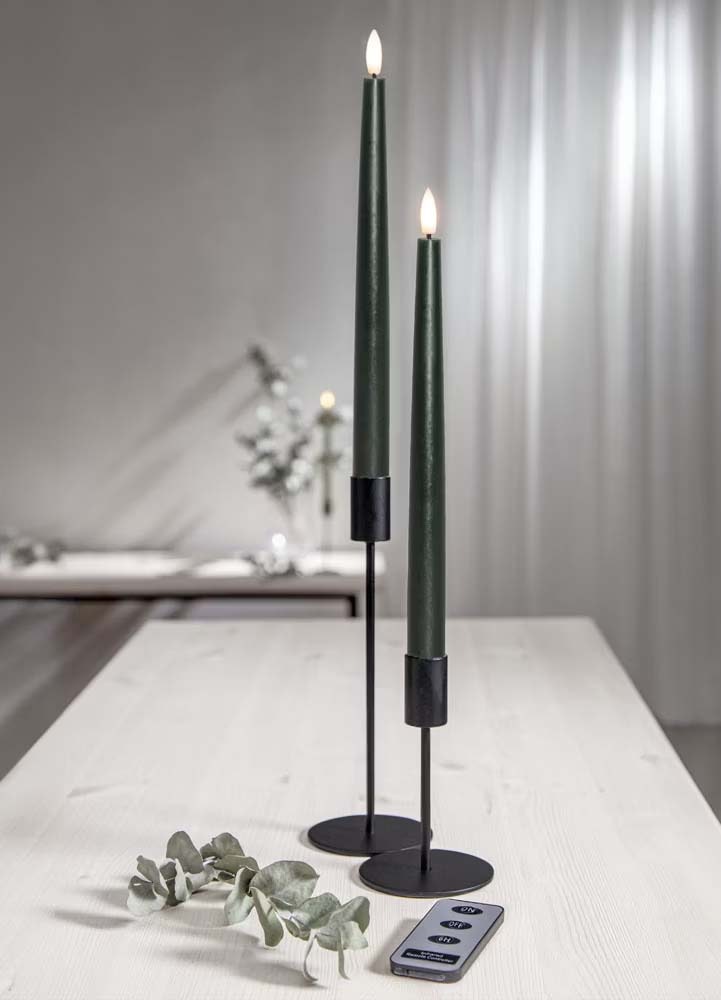 2-pack batteriljus mörkgrön 28 cm med fjärrkontroll och timer