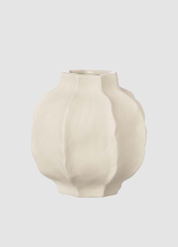 Ernst liten vas vågig naturvit 10 cm