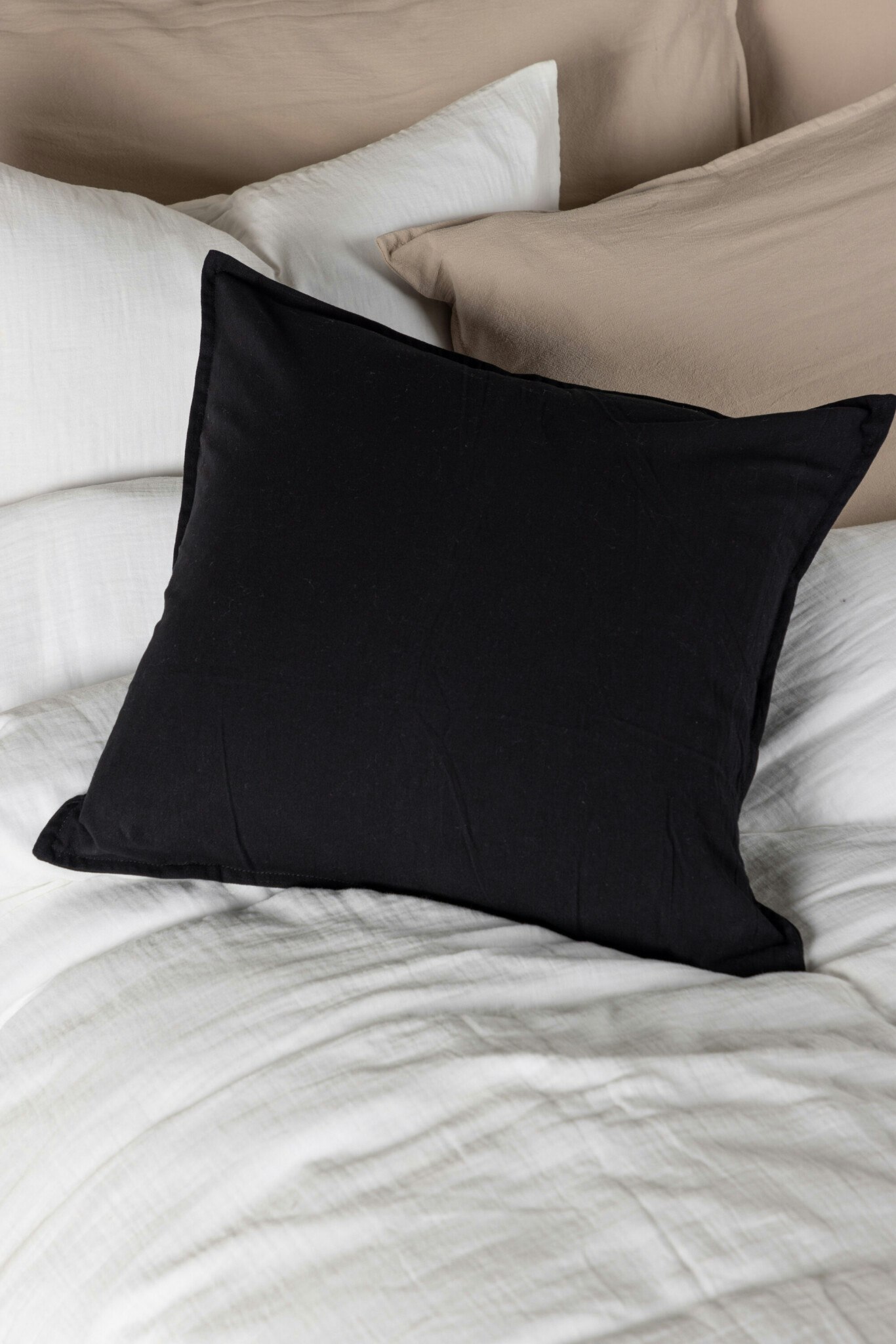 Ronja Kuddfodral 45 x 45 Svart