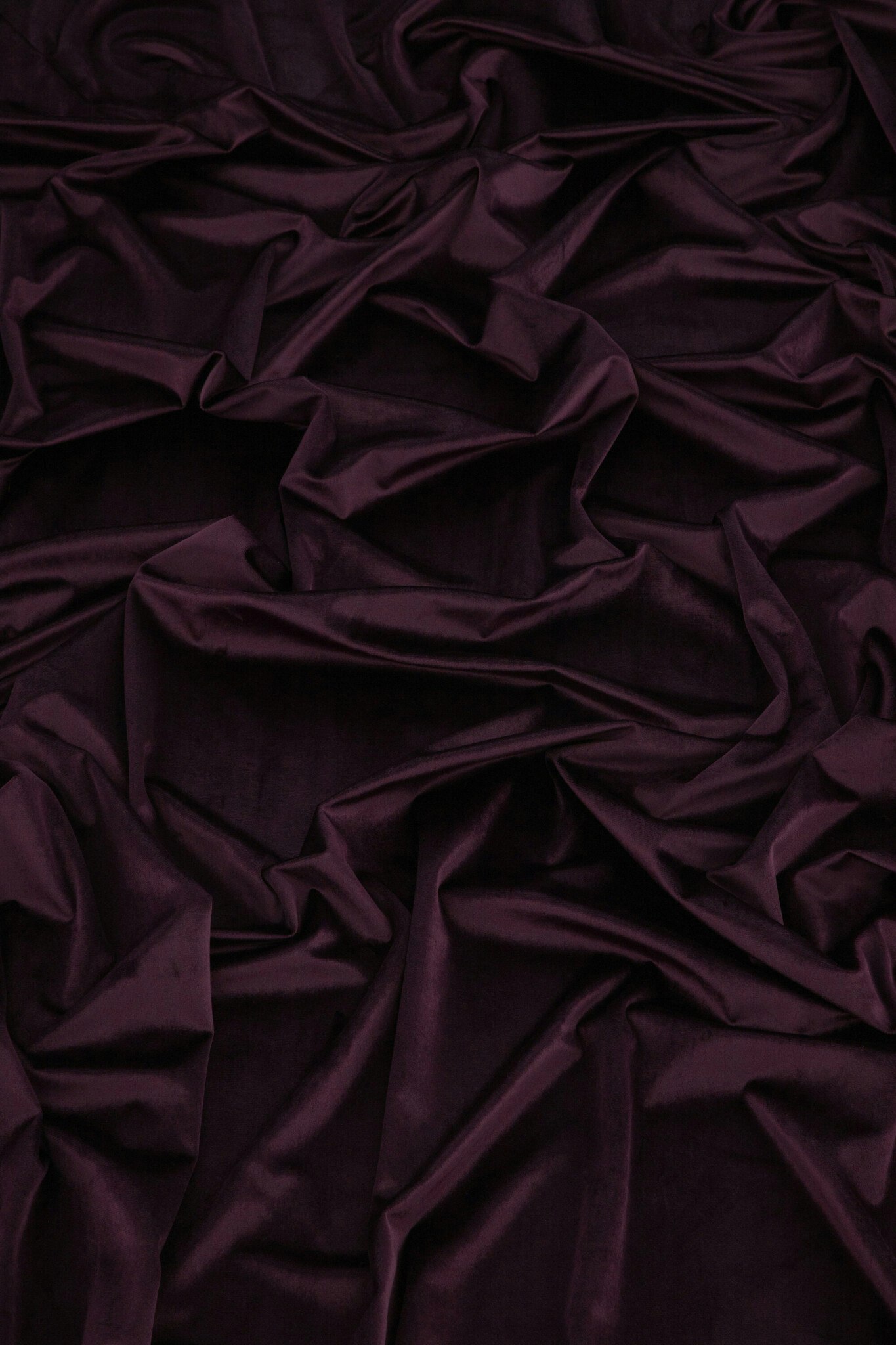 Mary Gardin Mörklila 135x250