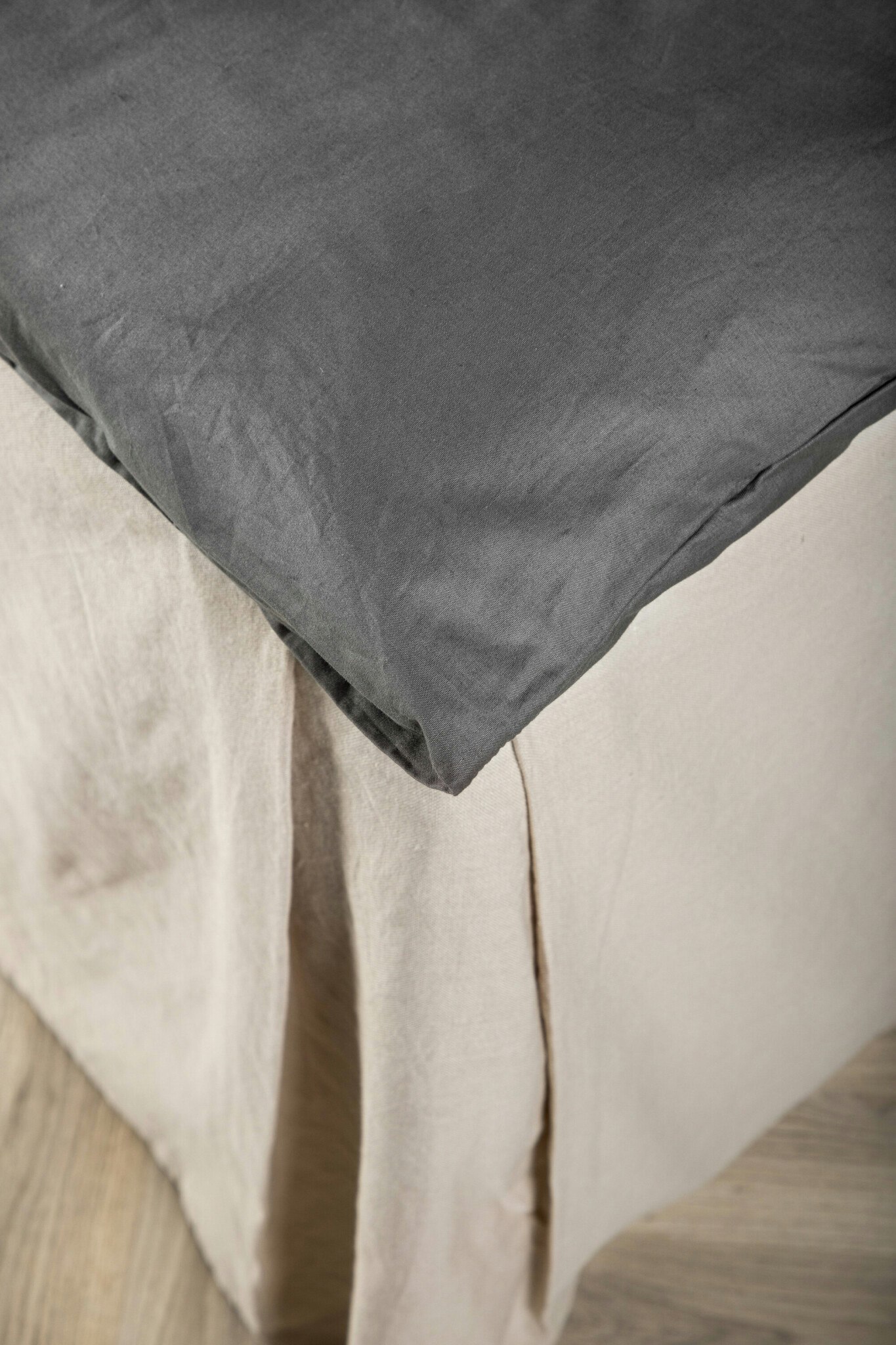 Joar bäddset mörkgrå 150x200 cm Venture Design