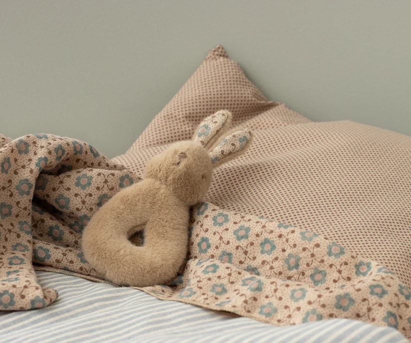 Rabbit rattle set, Cream peach, Maileg