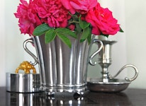 SIGNE, classic, smaller pewter vase for flowers, in pewter from Munka Tenn