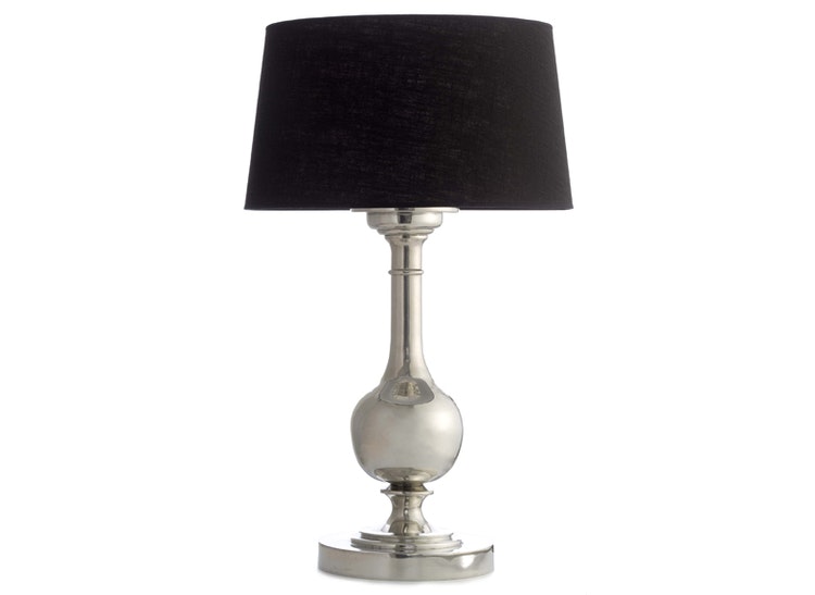 Roma, lampfot i tenn, från Munka Tenn