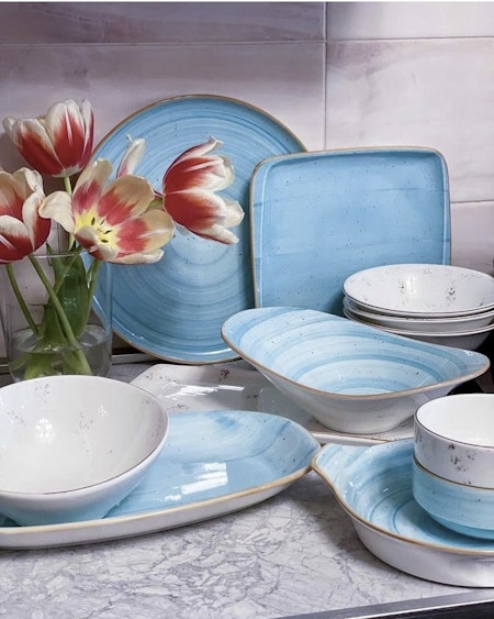 AQUA Oval Tallrik 31x24cm Moove