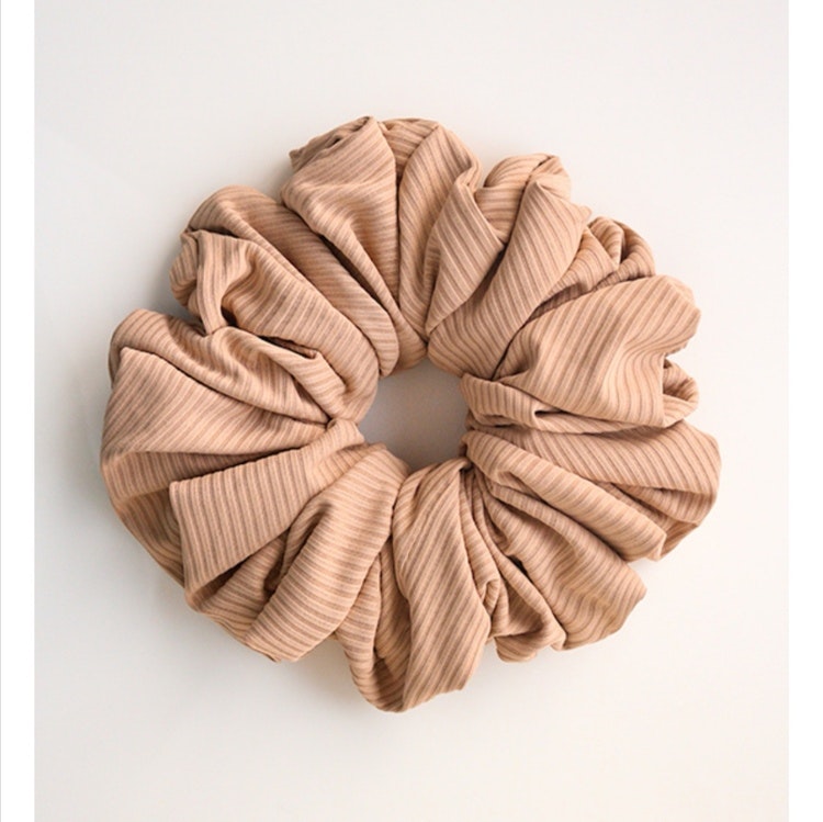 Ribbed scrunchie