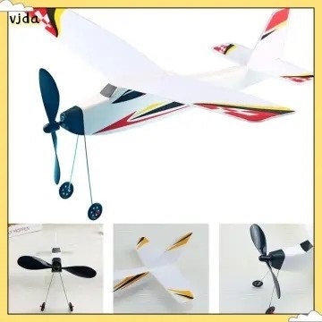 Friflukt modellfly med strikkmotor.