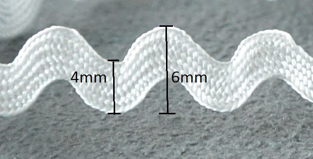 Sicksackband 4mm.  Ljusblå.