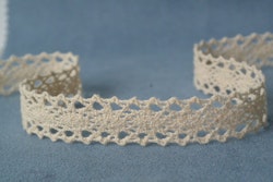 Beige spets, 2cm