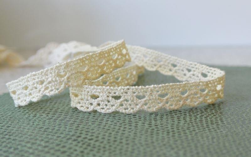 Beige spets 1cm
