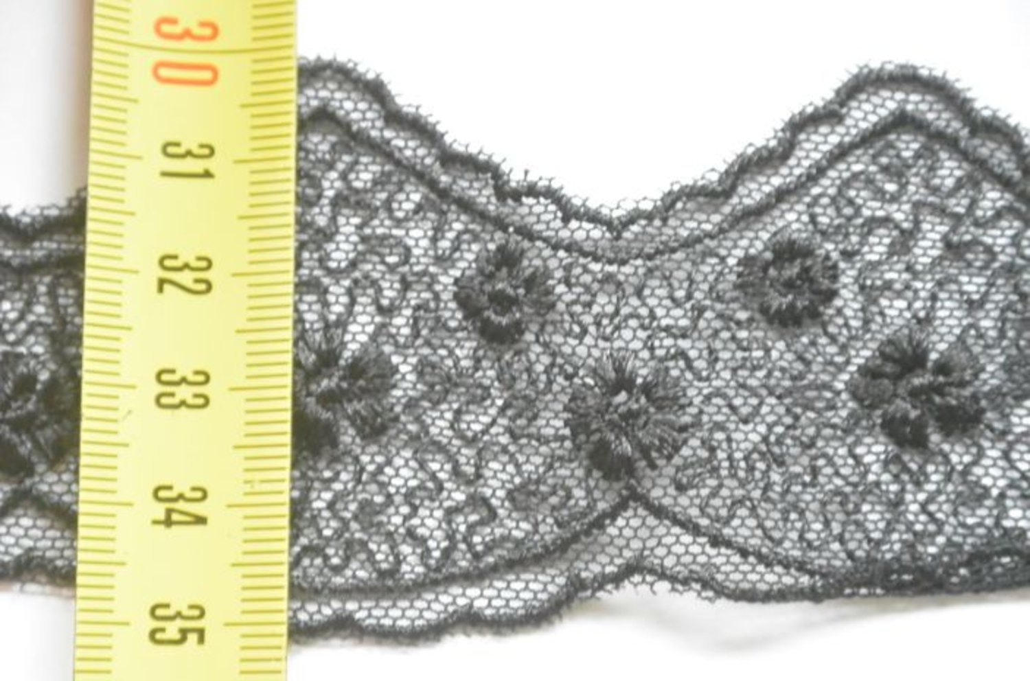 Svart tyllspets, 4,5 cm