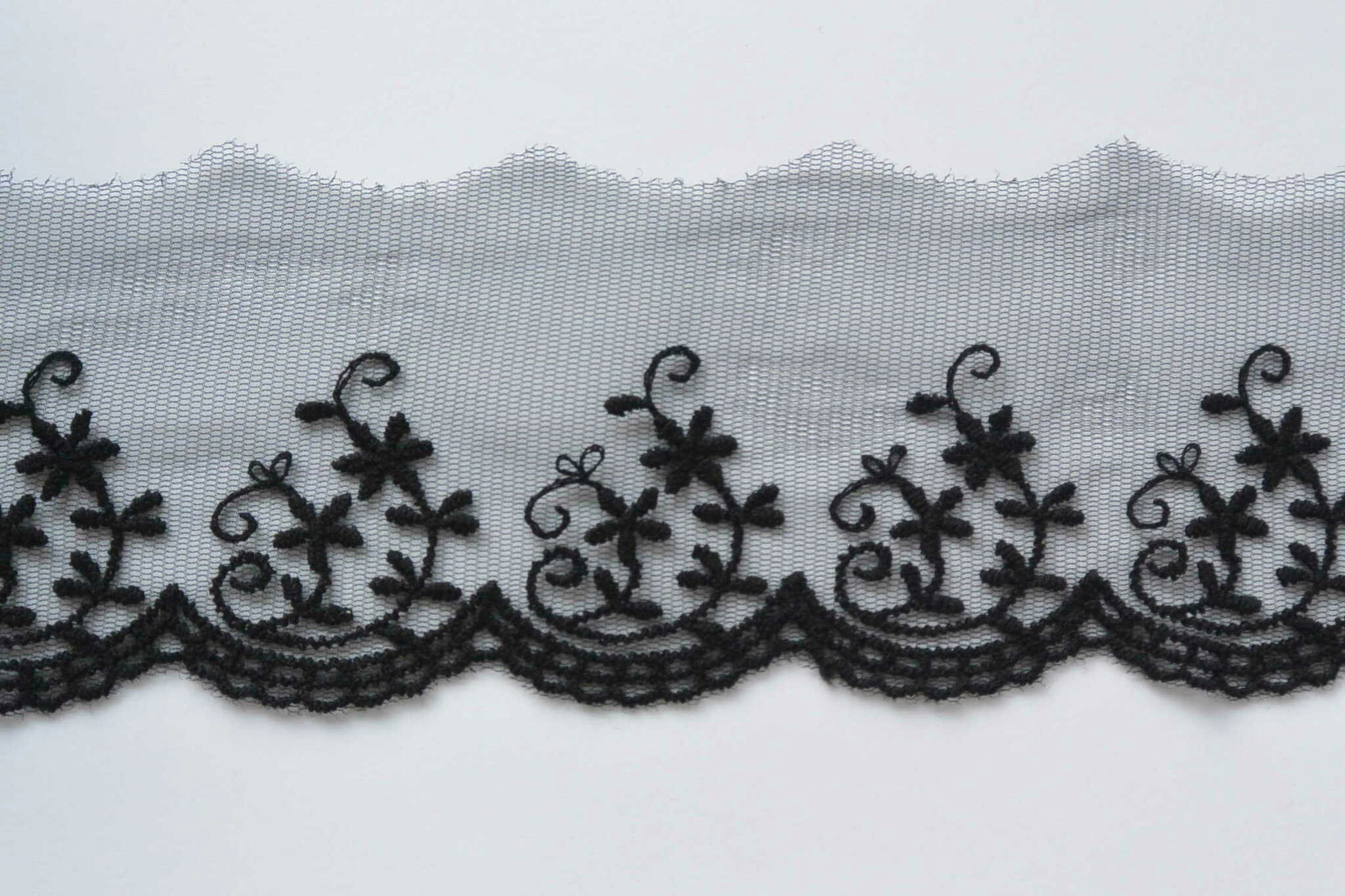 Svart tyllspets 7cm