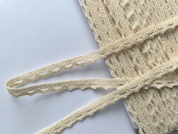 Beige spets 1cm