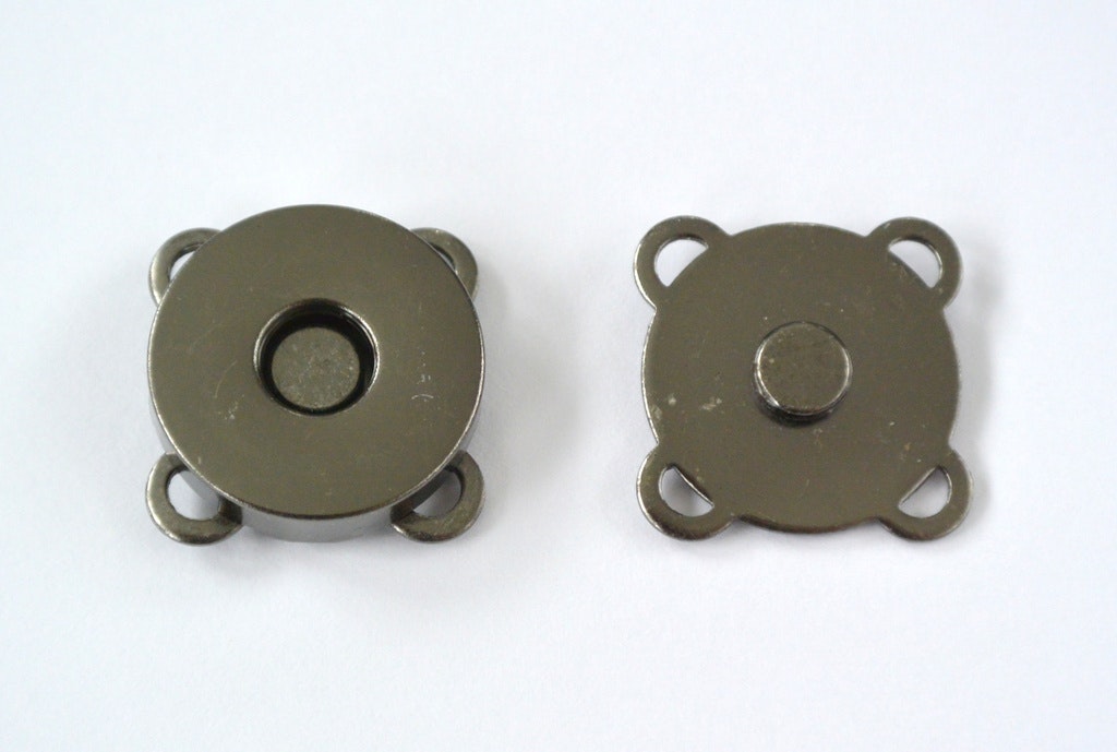 Magnetknapp, magnetlås, "svart nikel" 18 mm