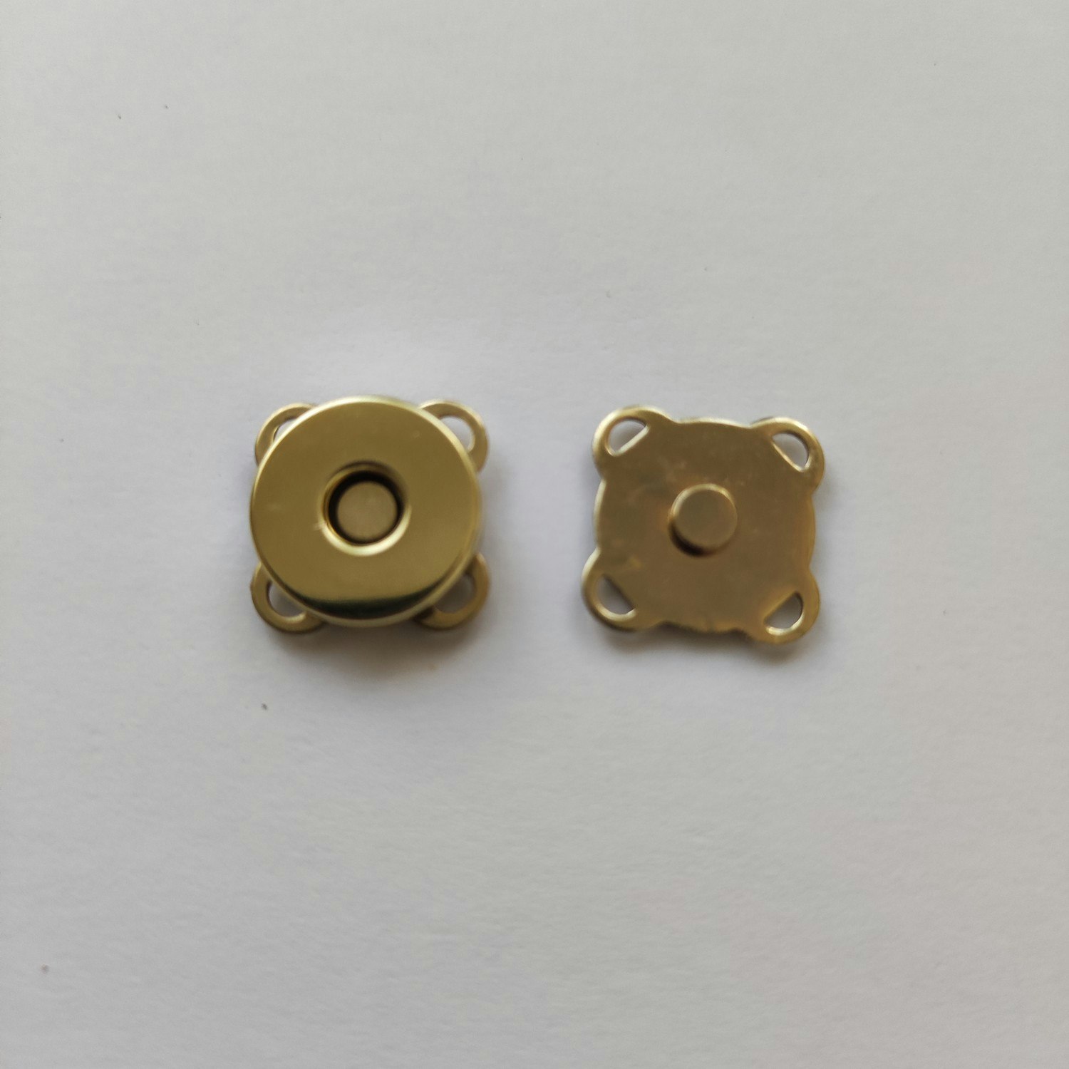 Magnetknapp, magnetlås, "guld" 14 mm
