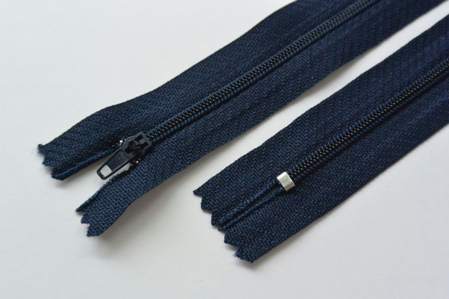 Dragkedja, klänningslås, 14-50 cm, Mörk marinblå