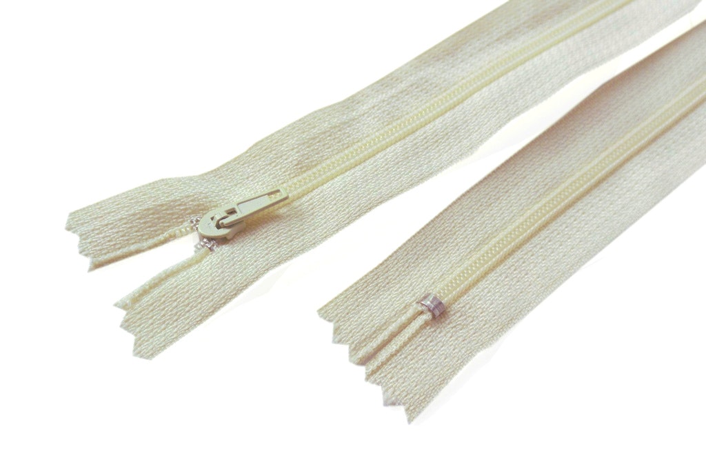 Dragkedja, klänningslås, 18-60 cm, Ivory.