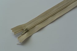 20 cm dragkedja. Ljusbeige.