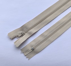 22 cm dragkedja, Ljusbeige.