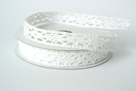 Vit spets 1,1 cm/5 meter