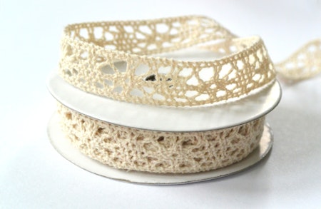 Beige spets 1,1 cm/5 meter