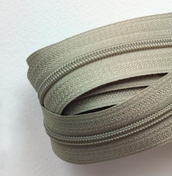 Blixtlås, metervara, 3mm. 295 Beige/beigegrå