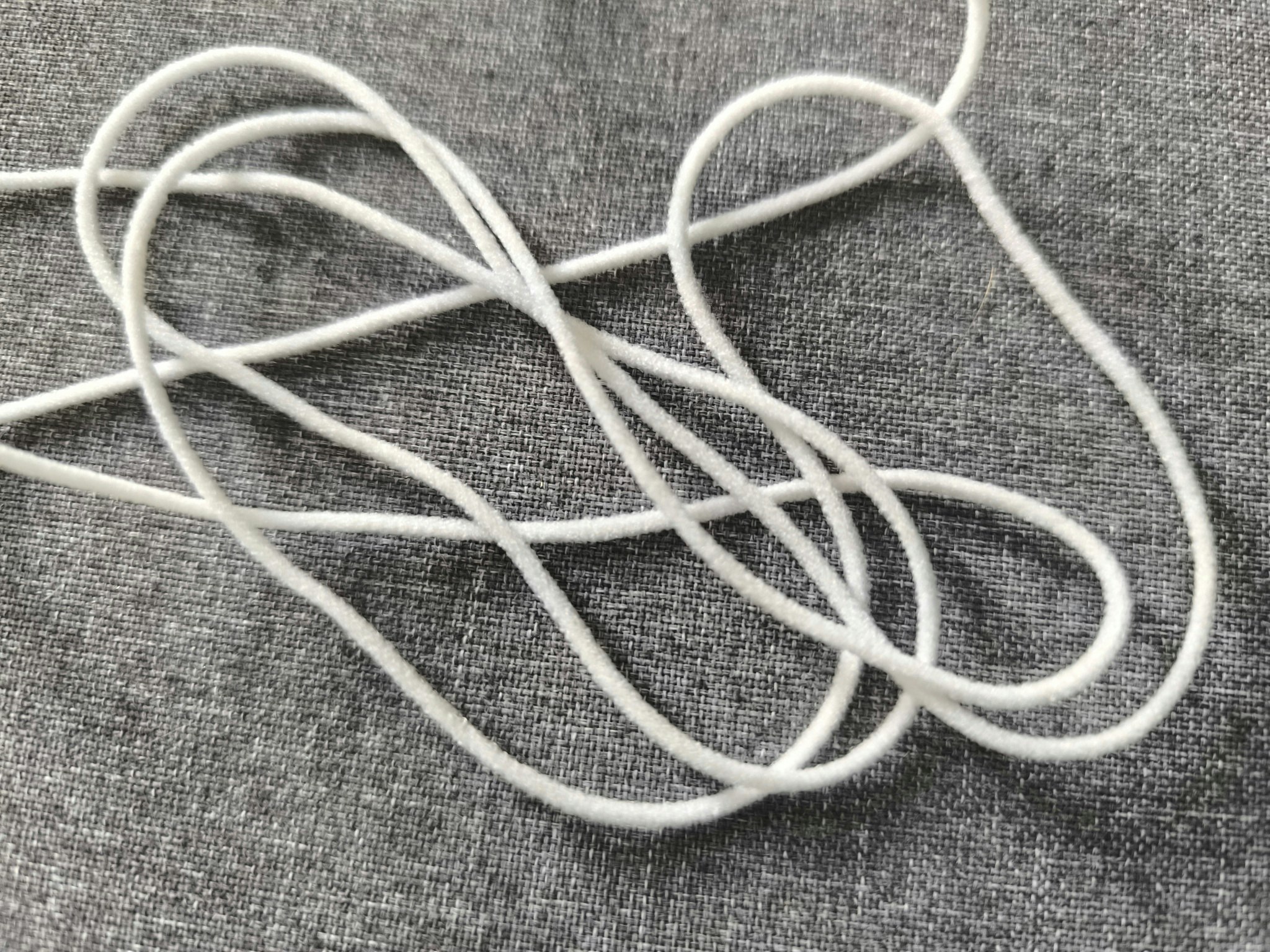 Mjuk rundresår, anoraksnodd, mjölkvit, 2 mm/5meter