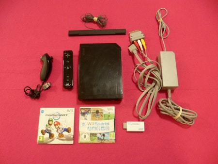 Nintendo Wii Konsol i box, inkl. Handkontroll 2 st spel