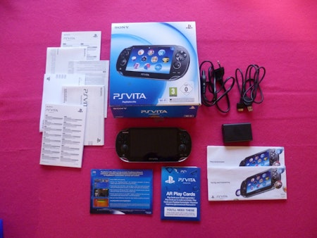 Playstation PS Vita Konsol Wifi Crystal Black PCH-1004 Nordisk Utgåva
